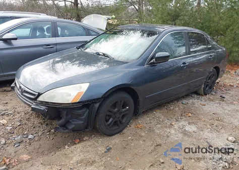 2007 Honda Accord 2.4 Ex z USA, uszkodzony, nr VIN 1HGCM56747A154672